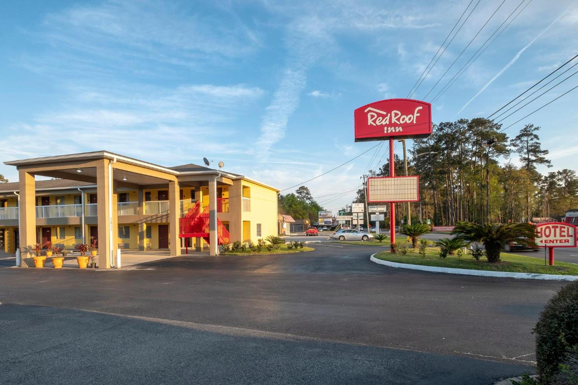 Red Roof Inn Valdosta - University Exterior photo