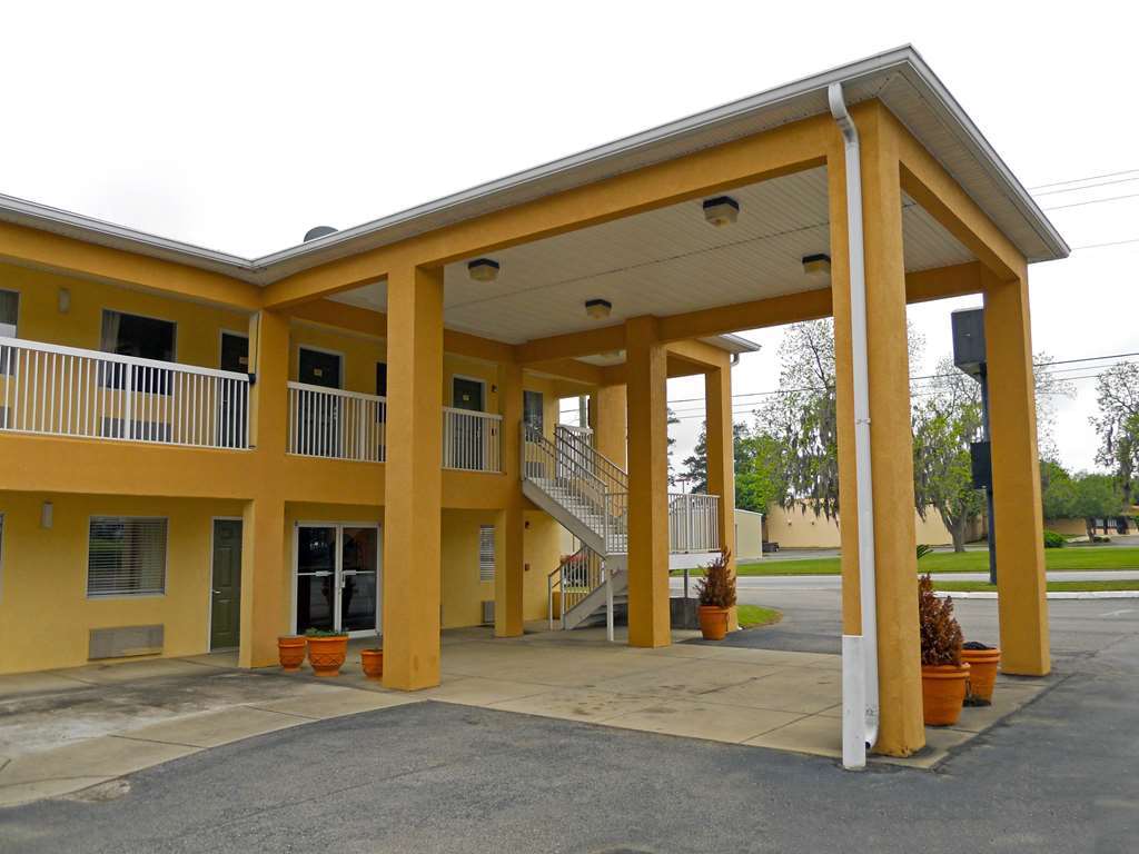 Red Roof Inn Valdosta - University Exterior photo